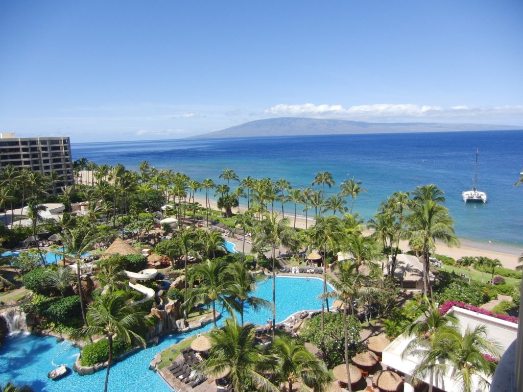 o if you’re looking for the perfect place for your special vacation or the ultimate escape for your honeymoon, consider these 5 Luxurious Hotels in Honolulu. 